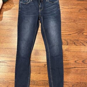 Prosperity Classic Blue skinny jeans with cool teared leg Women's